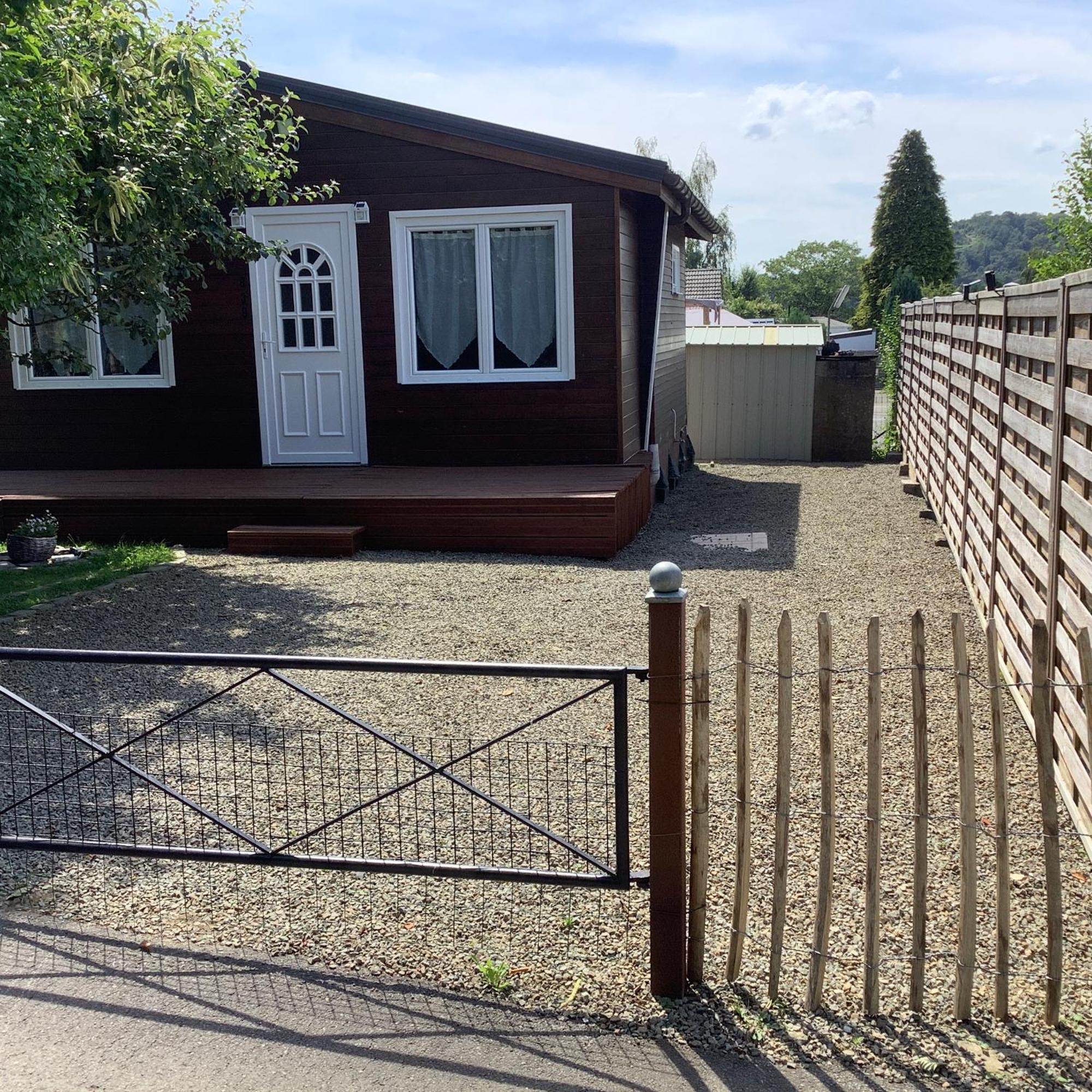 Chalet Charmant Monika Avec Piscine Yvoir Екстер'єр фото