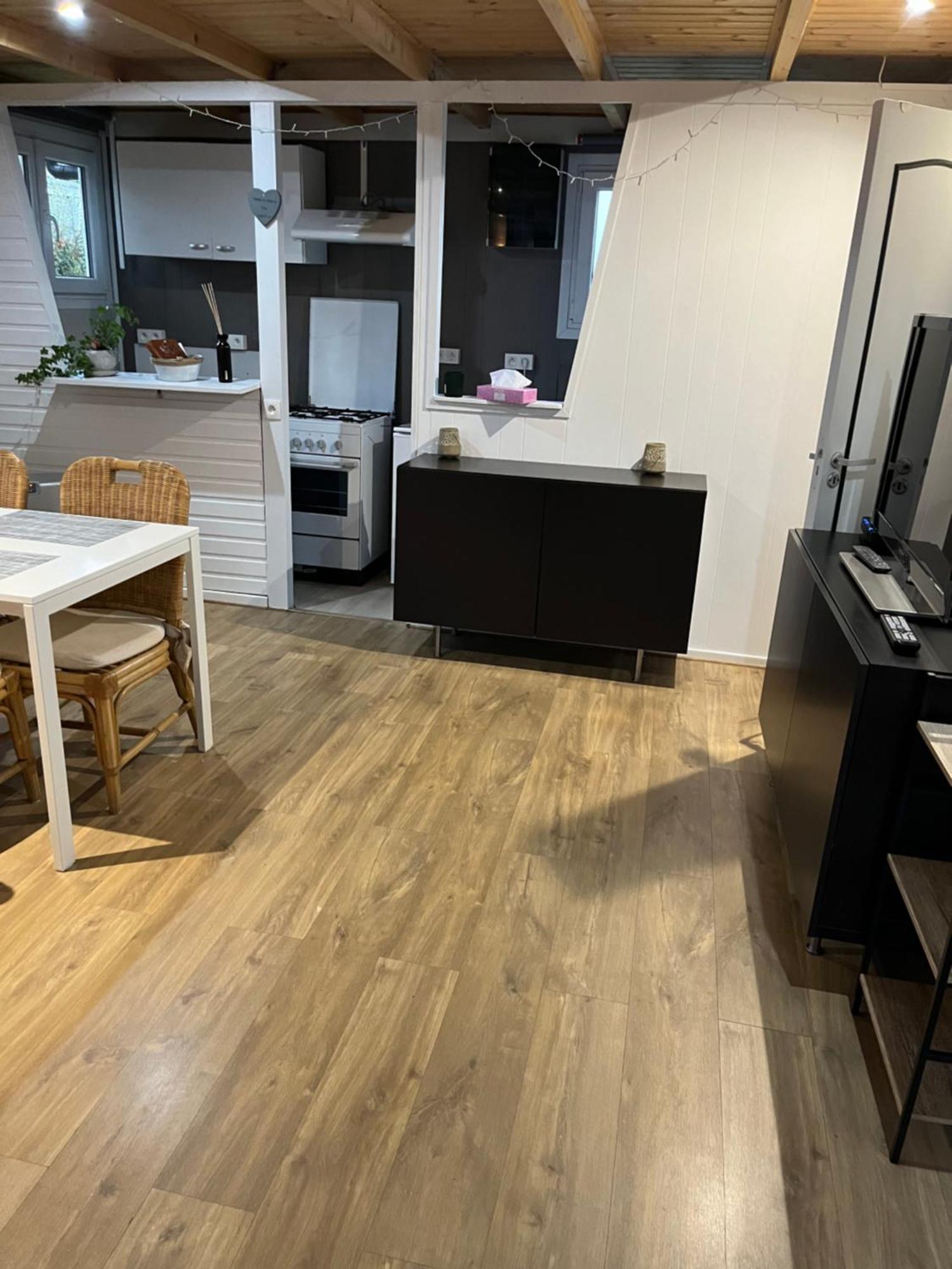 Chalet Charmant Monika Avec Piscine Yvoir Екстер'єр фото